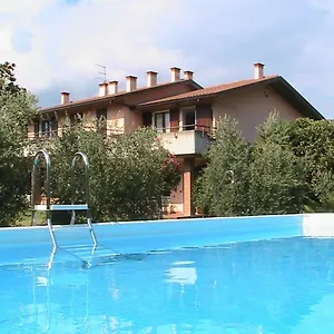residence-le-giare.hotelinveneto.com/