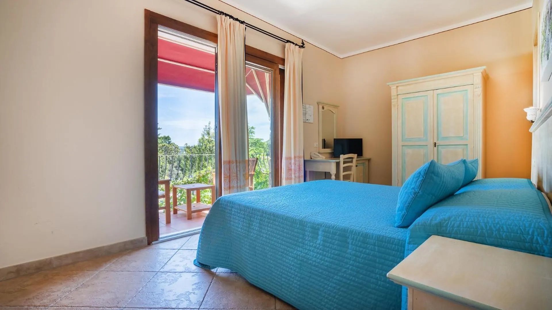 Hotel Lu Pitrali San Teodoro