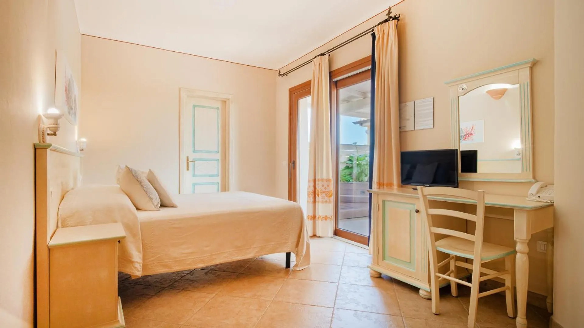 Hotel Lu Pitrali San Teodoro